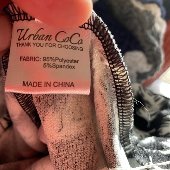 Flirty, cute pull on skirt! - Picture 6 of 6